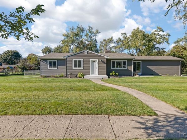 704 Tecumseh , Clinton, MI 49236