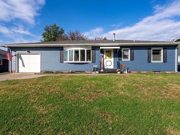146 N Century Street , Walcott, IA 52773