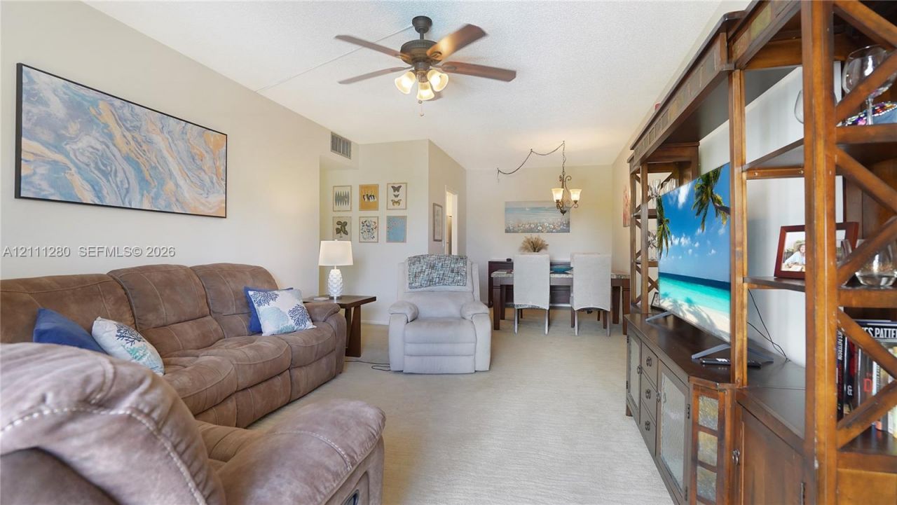 400 N Riverside Dr, Unit 305, Pompano Beach, FL 33062 Photo