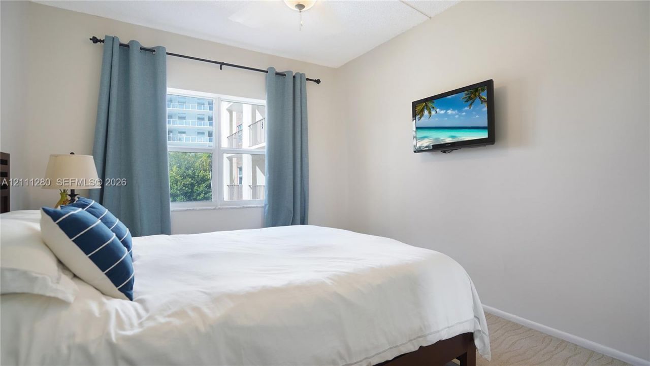 400 N Riverside Dr, Unit 305, Pompano Beach, FL 33062 Photo