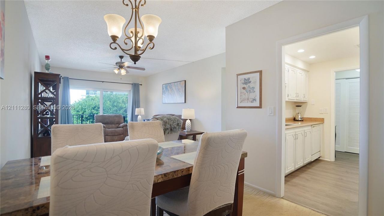 400 N Riverside Dr, Unit 305, Pompano Beach, FL 33062 Photo
