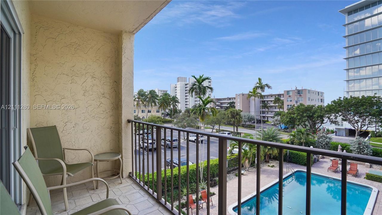 400 N Riverside Dr, Unit 305, Pompano Beach, FL 33062 Photo