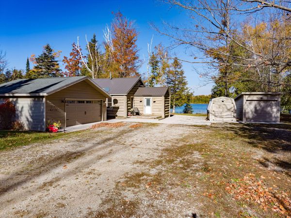 9819 N Godin Circle, Cheboygan, MI 49721