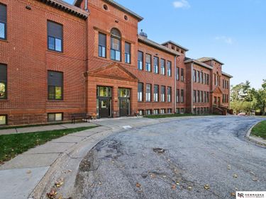 3401 Martha Street, Unit 4E, Omaha, NE 68105
