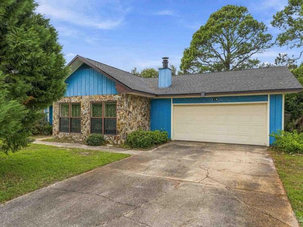 331 Timberlake Ct, Mary Esther, FL 32569