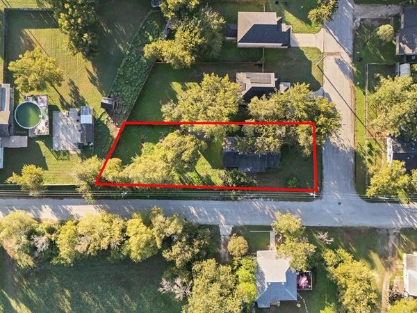 310 Eastland Street , Cleburne, TX 76031