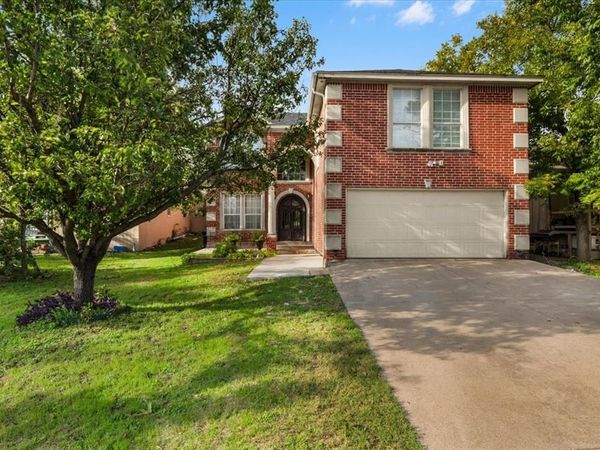 3019 29th Street , Fort Worth, TX 76106
