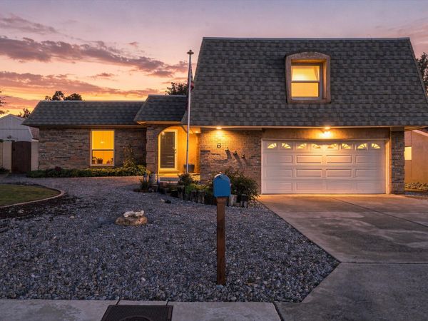 6444 Esther Avenue NE, Albuquerque, NM 87109