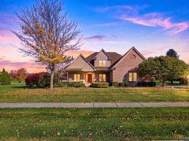 490 Gleneagles, Highland Township, Mi 48357