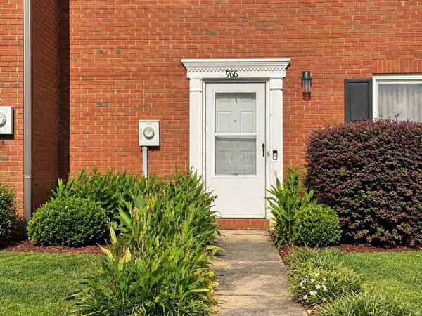 966 Park Gate Place, Stone Mountain, GA 30083