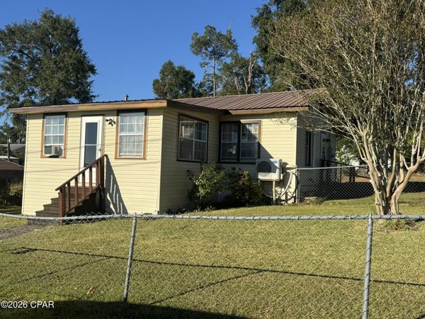 2779 Brenda Street , Marianna, FL 32448