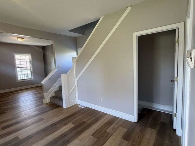 3247 E 90th Street, Cleveland, OH 44104 Photo 8