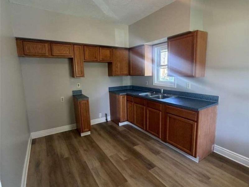 3247 E 90th Street, Cleveland, OH 44104 Photo 9