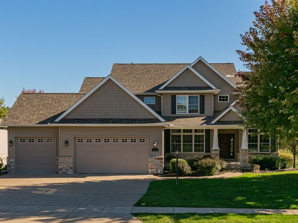 3211 Westminster Road , Bettendorf, IA 52722