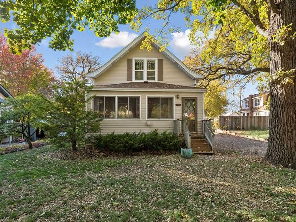 4300 France Avenue S, Edina, MN 55410