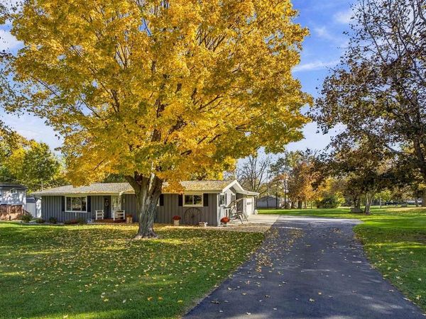 706 S PINE STREET, Weyauwega, WI 54983