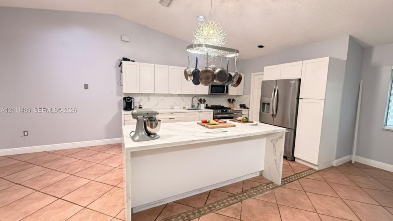 10417 NW 129th St, Unit Main, Hialeah Gardens, FL 33018 Photo