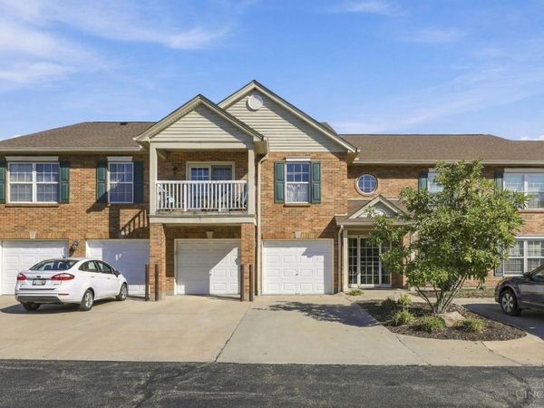 3302 Emerald Lakes Drive, Unit 6, Green Twp, OH 45211