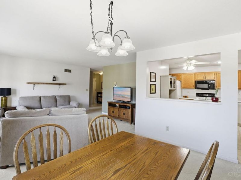 3302 Emerald Lakes Drive, Unit 6, Green Township, OH 45211 Photo 12