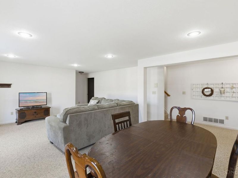 3302 Emerald Lakes Drive, Unit 6, Green Township, OH 45211 Photo 19