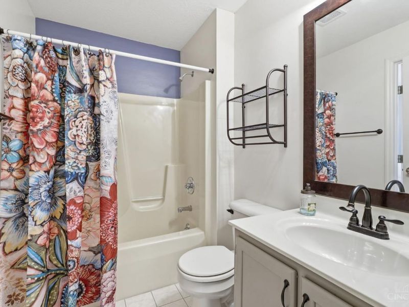 3302 Emerald Lakes Drive, Unit 6, Green Township, OH 45211 Photo 28