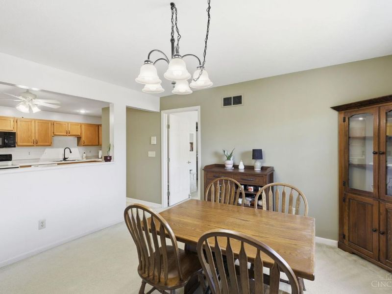 3302 Emerald Lakes Drive, Unit 6, Green Township, OH 45211 Photo 9