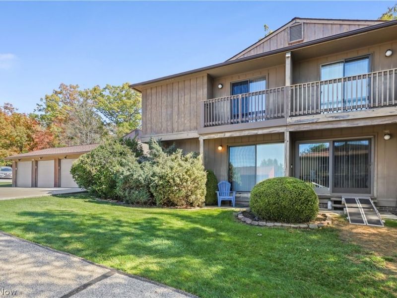 7569 Creekwood Drive, Unit 21D, North Royalton, OH 44133 Photo 1