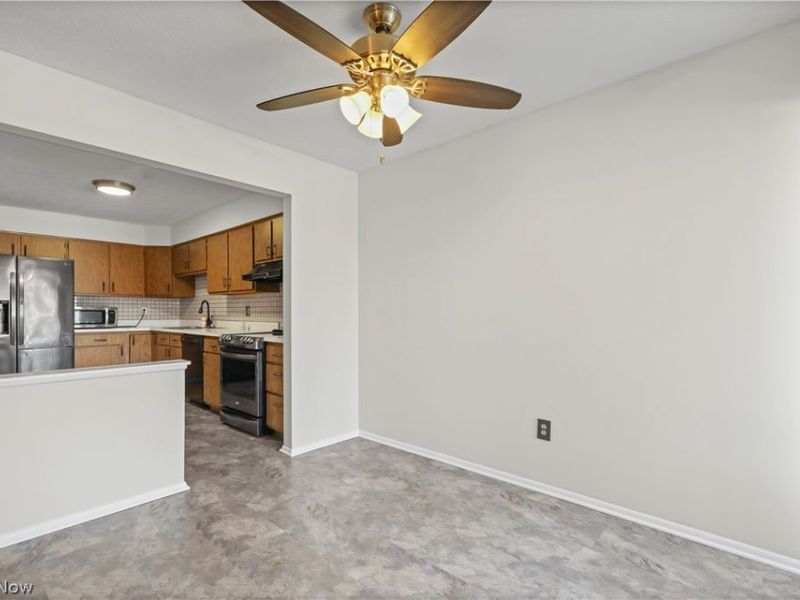 7569 Creekwood Drive, Unit 21D, North Royalton, OH 44133 Photo 17