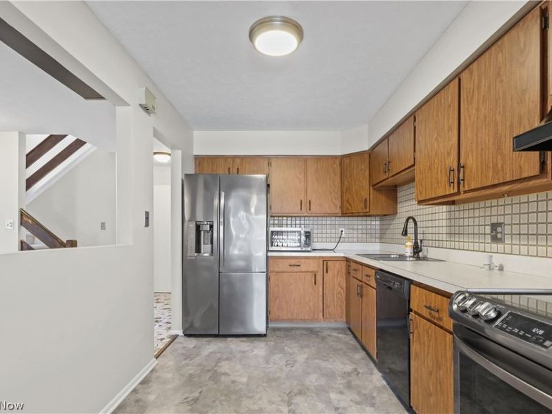 7569 Creekwood Drive, Unit 21D, North Royalton, OH 44133 Photo 23