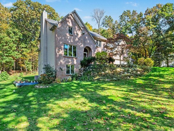8440 Sierra Madre Trail, Kalamazoo, MI 49009