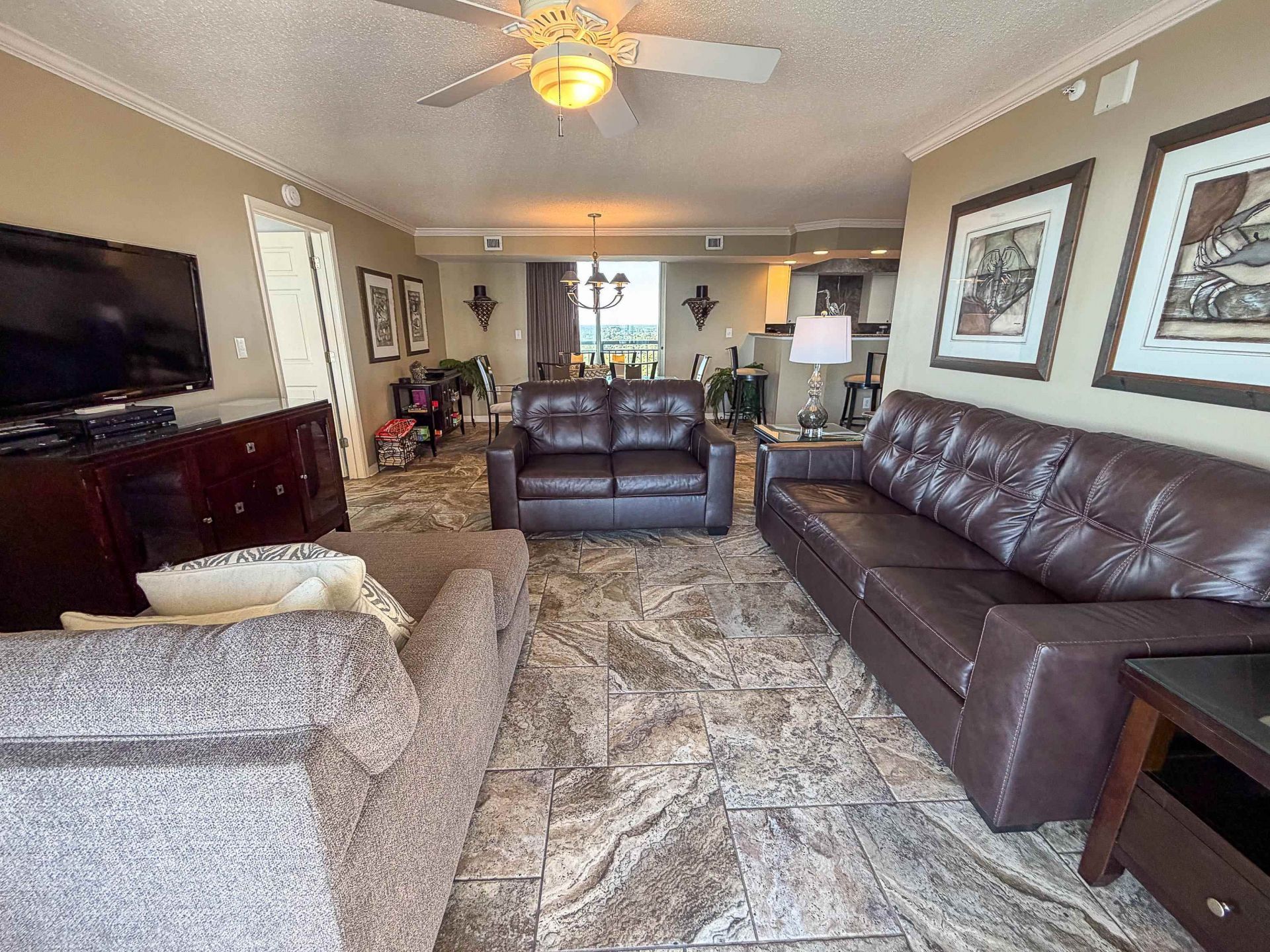 8560 Queensway Blvd.  Photo 11