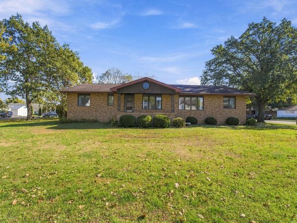 1135 Main Street, Jesup, IA 50648