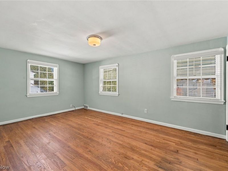 1420 Worton Boulevard , Mayfield Heights, OH 44124 Photo 13