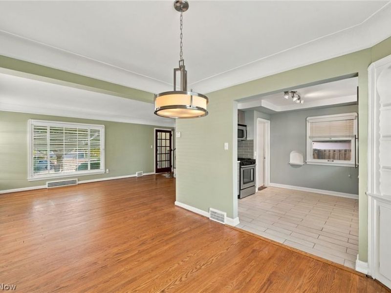 1420 Worton Boulevard , Mayfield Heights, OH 44124 Photo 7
