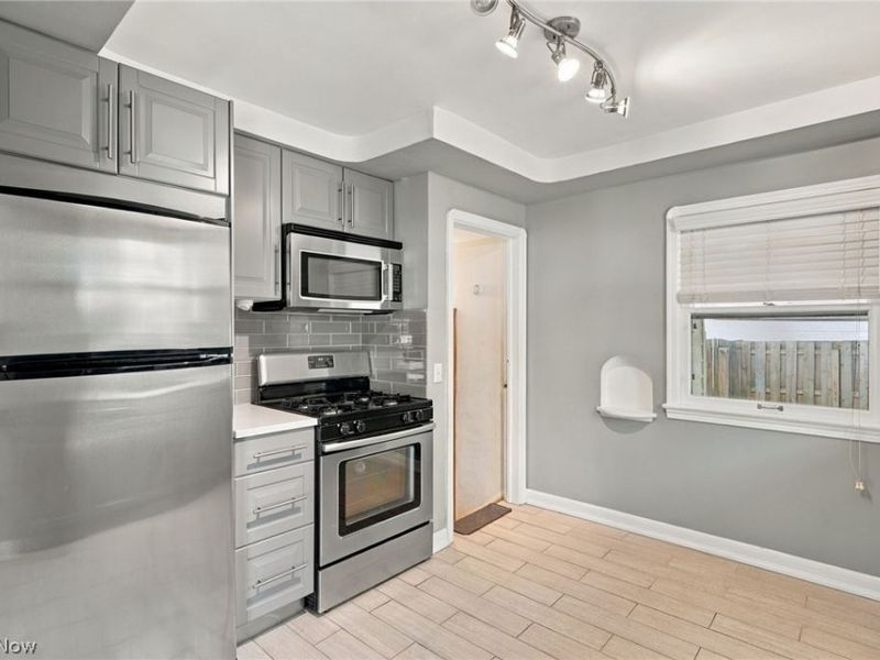 1420 Worton Boulevard , Mayfield Heights, OH 44124 Photo 9
