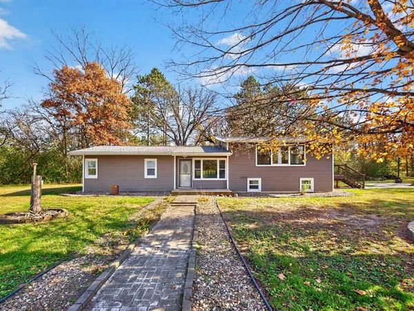 3425 Pinewood Road SE, Rochester, MN 55904