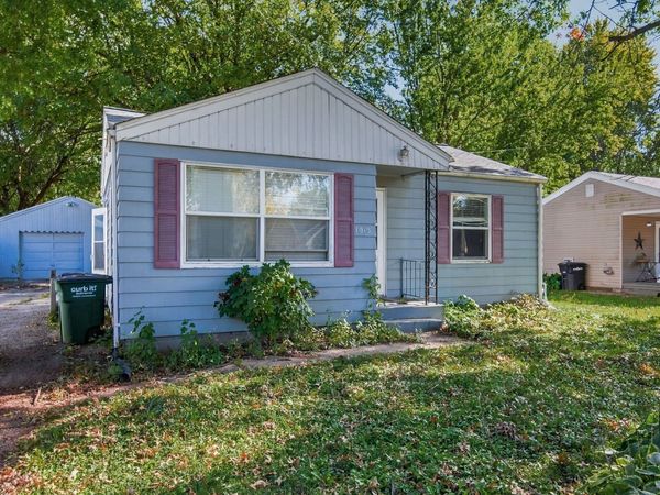 1015 67th Street , Windsor Heights, IA 50324