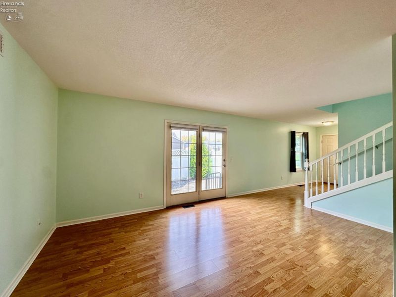 503 Elise Lane, Gibsonburg, OH 43431 Photo 12