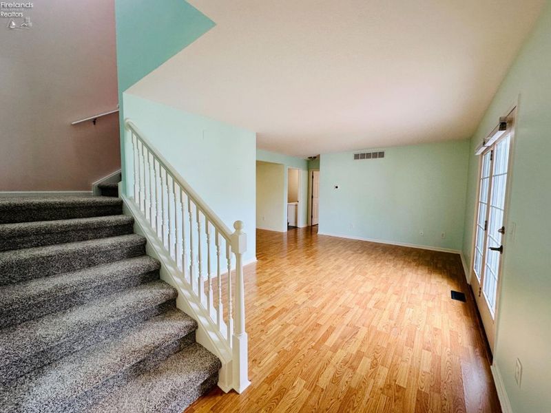 503 Elise Lane, Gibsonburg, OH 43431 Photo 8
