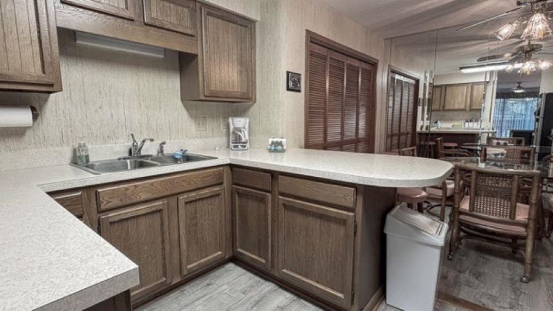 6813 Porcher Ave.  Photo 9