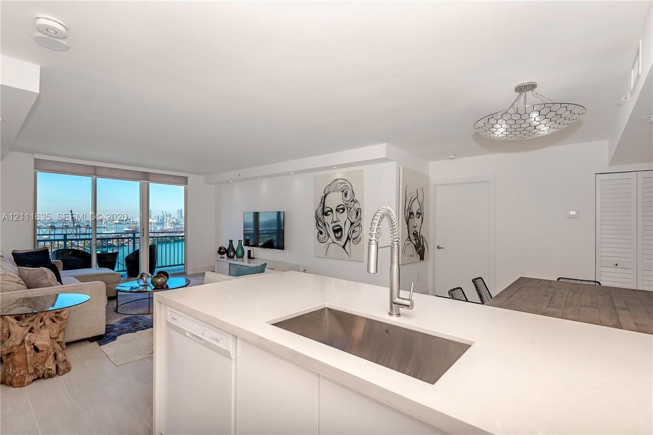 90 Alton Rd , Unit 2410, Miami Beach, FL 33139 Photo