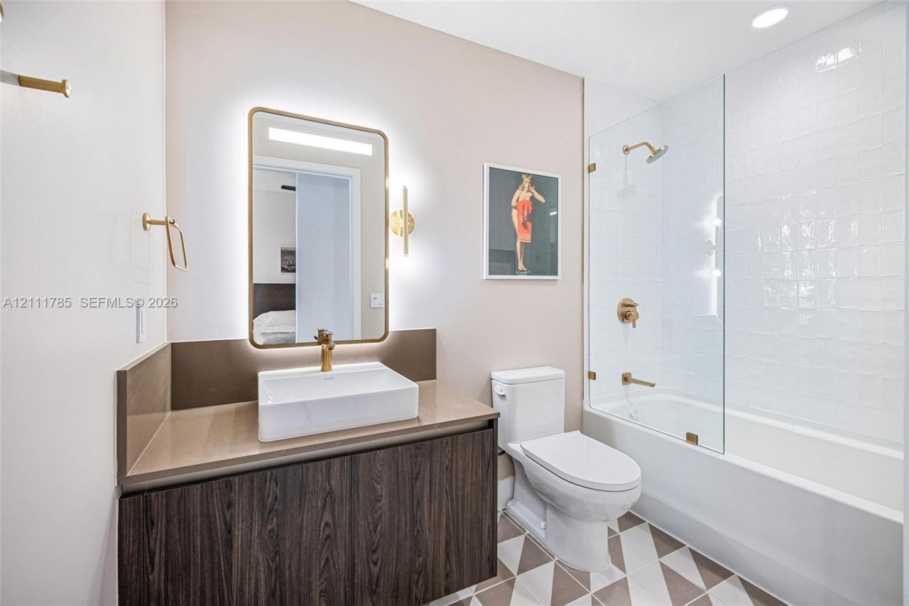 159 NE 6th St , Unit 4803, Miami, FL 33132 Photo