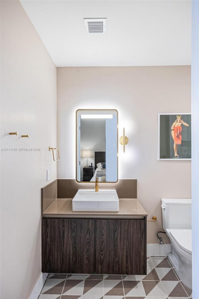 159 NE 6th St , Unit 4803, Miami, FL 33132 Photo