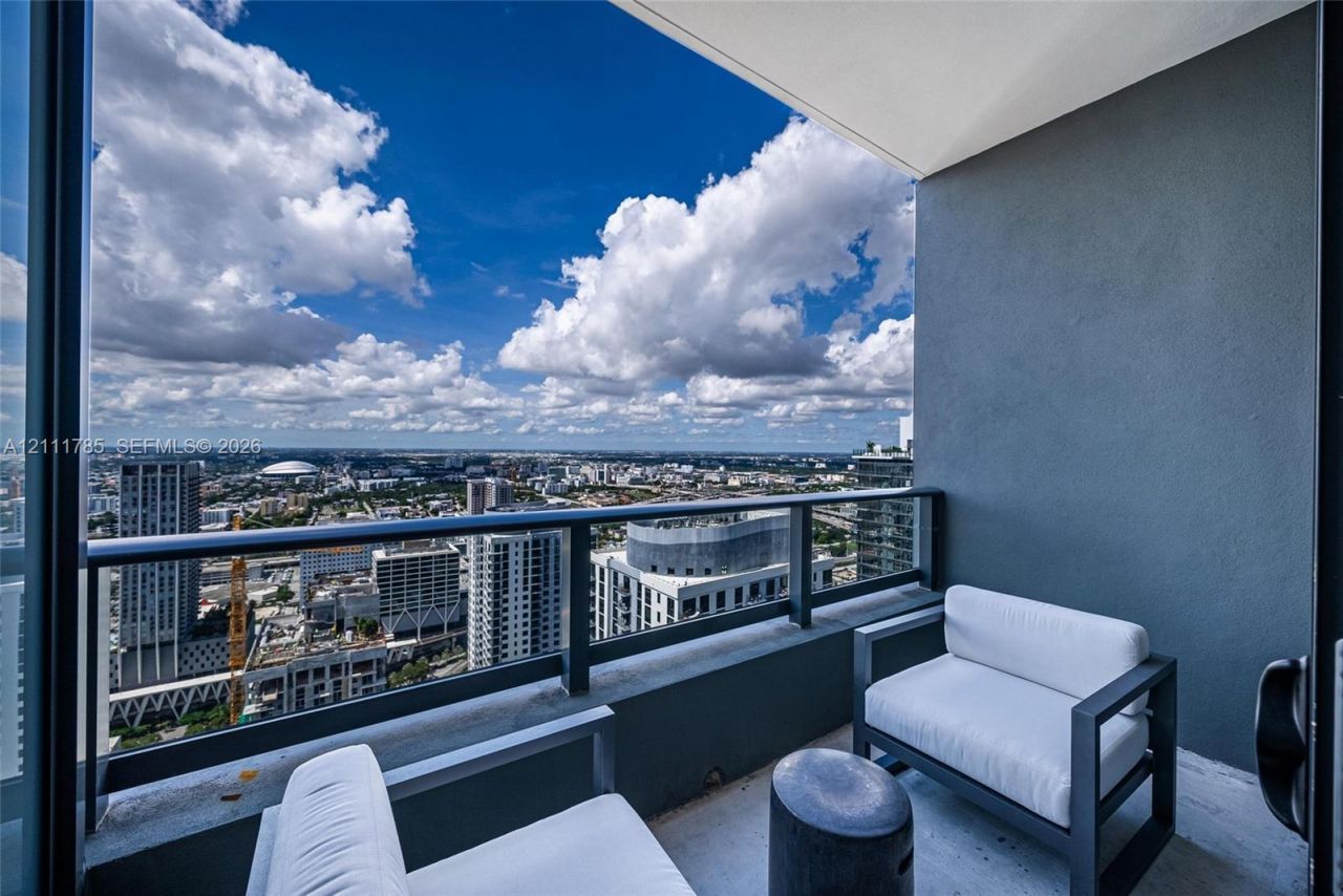 159 NE 6th St , Unit 4803, Miami, FL 33132 Photo