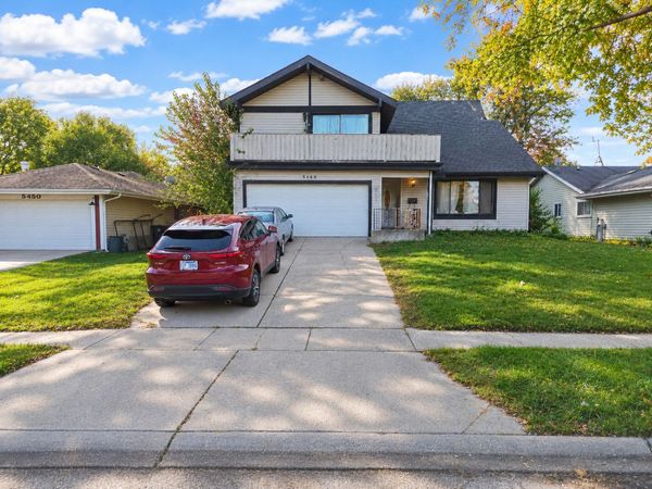 5460 Arlington Drive , Hanover Park, IL 60133