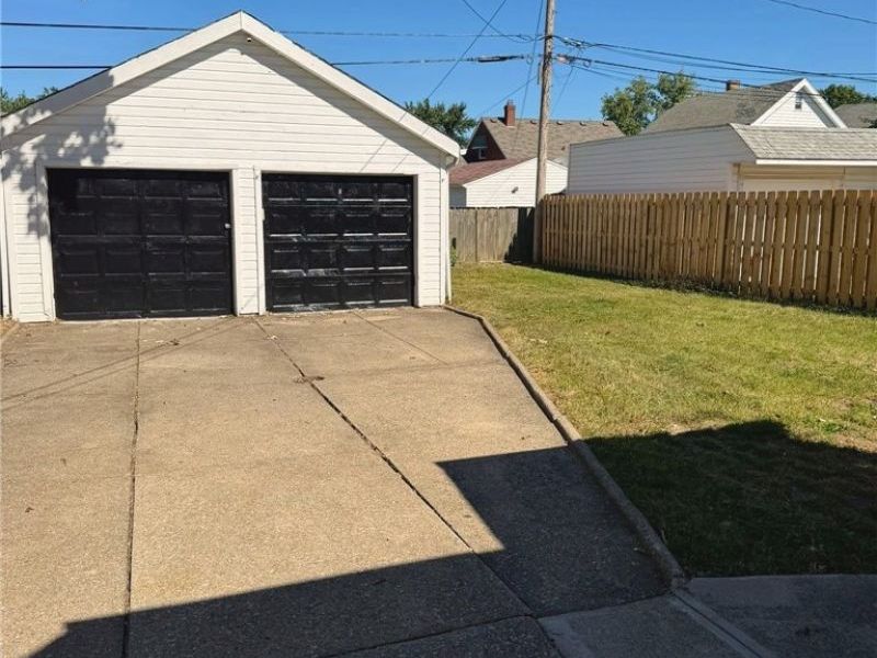 22401 Arms Avenue , Euclid, OH 44123 Photo 46