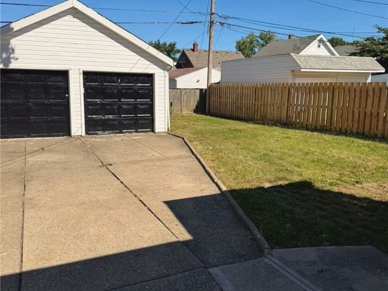 22401 Arms Avenue , Euclid, OH 44123 Photo 47