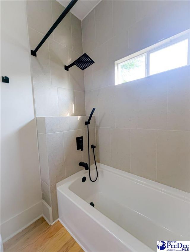 1110 Oakland Ave. Photo 9