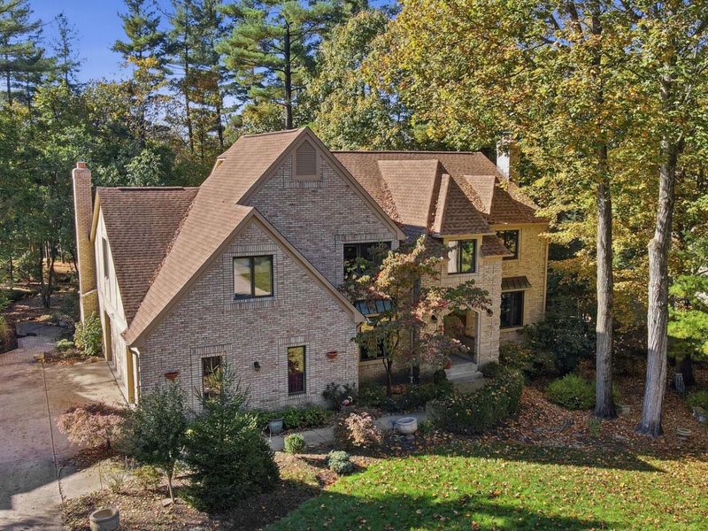 369 Jessing Trail, Columbus, OH 43235 Photo 2