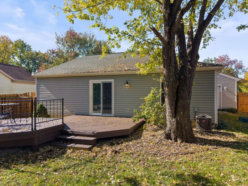 7686 Heathside Court, Columbus, OH 43235 Photo 32